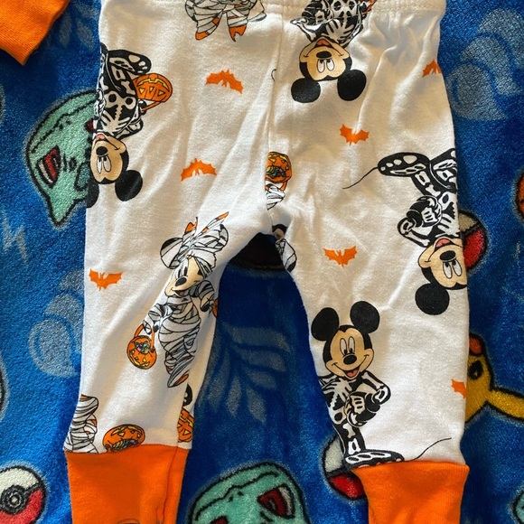 Disney Orange and White Pajama Set with Mickey and Minnie Mouse Halloween Print - Picture 7 of 7
